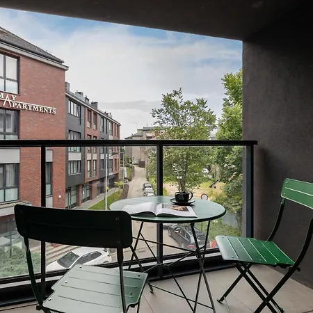Deluxe Podskale 18 With Parking & Balcony In By Renters Prestige Lägenhet